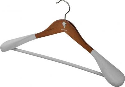 Флокированная деревянная вешалка 107904