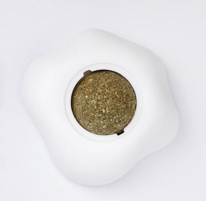 Игрушка для кошек Шарик-лизунец Цветочек, 6,7х6х2,9 см – фото 2