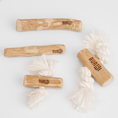 Игрушка для собак Палочка из кофейного дерева с веревкой, 7,7х2,7 см – фото 4