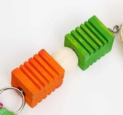 Игрушка для птиц Разноцветные кеды 22х11см – фото 3