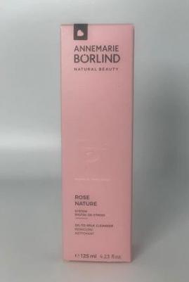 Гель для умывания на основе масла и молока Rose Nature Oil-To-Milk Cleanser 125 – фото 4
