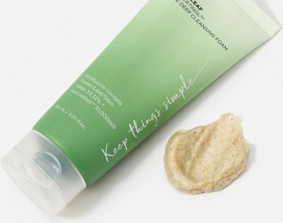 Пенка-скраб с кверцетинолом для очищения пор Heartleaf Quercetinol Pore Deep Cleansing Foam 150 мл – фото 3