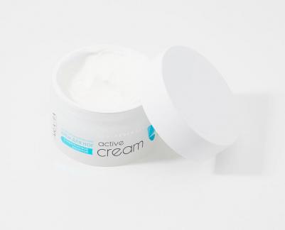 Professional Активный увлажняющий крем для ног с гиалуроновой кислотой "Active cream" – фото 2