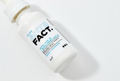 Ежедневная увлажняющая сыворотка-пилинг для лица с 5% молочной и 3D гиалуроновой кислотой – фото 8