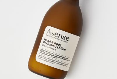 Натуральный лосьон для тела и рук парфюмированный аромат лемонграсс 300.0 – фото 5