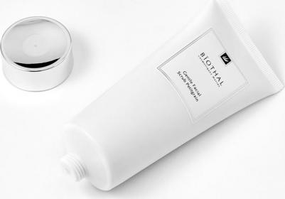 Нежный очищающий скраб - пилинг для лица Петитгрейн Gentle Facial Scrub Petitgrain 100.0 – фото 3