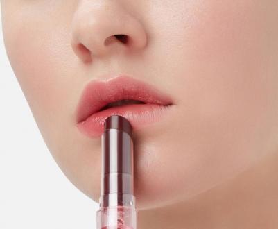 Бальзам для губ Care in Colours Lip Balm 050 с маслом дерева ши и какао – фото 10