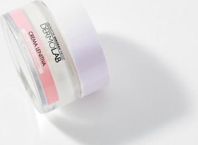 DEBORAH Крем для лица защитный для сухой и чувствительной кожи Protective Hydrating Cream SPF15 – фото 11
