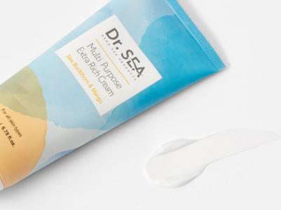 Крем для тела универсальный обогащенный с маслами облепихи и экстрактом манго 200.0 – фото 2