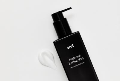 Парфюмированный лосьон для телаEmi Perfumed Lotion 9 200 мл – фото 1