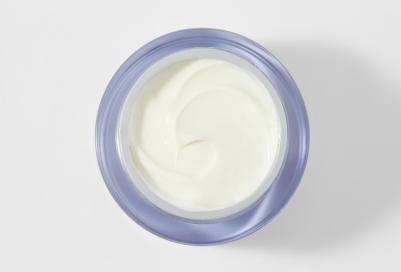 Hyaluron-filler Крем для дневного ухода за сухой чувствительной кожей SPF15 50мл – фото 5