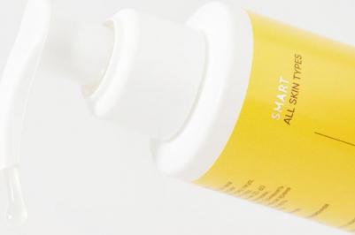 Гель для умывания обновляющий SOFT RENEW с комплексом 6 кислот 5% AHA+PHA+BHA, гиалуроновой кислотой и пантенолом для всех типов кожи – фото 1