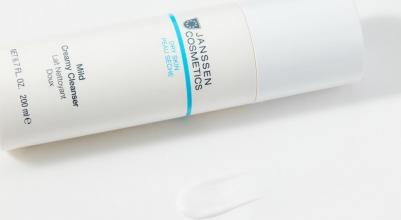 Эмульсия очищающая нежная / Mild Creamy Cleanser DRY SKIN 200 мл – фото 8