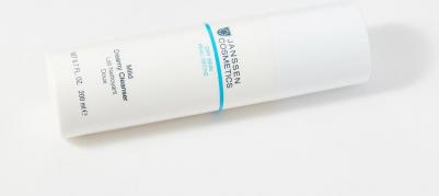 Эмульсия очищающая нежная / Mild Creamy Cleanser DRY SKIN 200 мл – фото 17