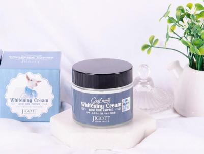 крем для лица отбеливающий с экстрактом козьего молока Goat Milk Whitening Cream 70 мл – фото 20