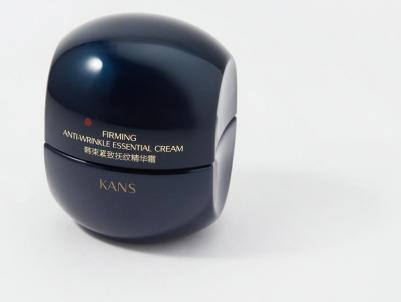 Подтягивающий лифтинг крем для лица против морщин Firming Anti-Wrinkle Essential – фото 2