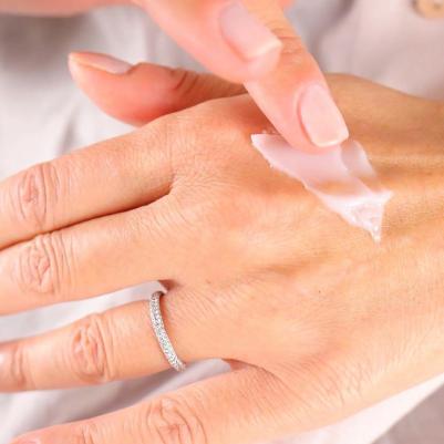 Крем для нормальной и сухой кожи Infinite Motion Mineral Aqua Perfection Face Moisturizer for Normal to Dry Skin 50мл – фото 9