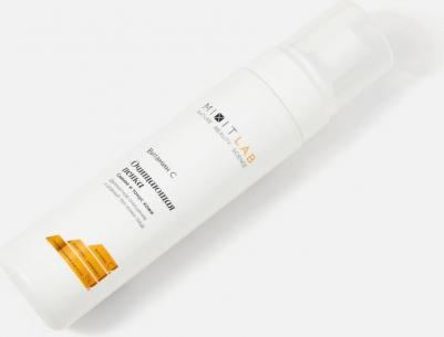 Очищающая пенка "Сияние и тонус" с витамином С и церамидами для всех типов кожи – фото 8