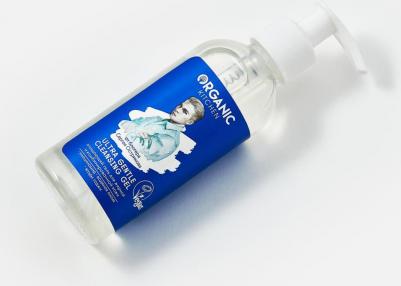 Очищающий гель для жирной и комбинированной кожи Bloggers "Ultra Gentle Cleansing Gel" от блогера @ostrikovs, 170 мл – фото 1