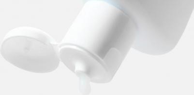 Очищающее средство для сухой и чувствительной кожи лица Daily Moisture Therapy 150 мл – фото 1