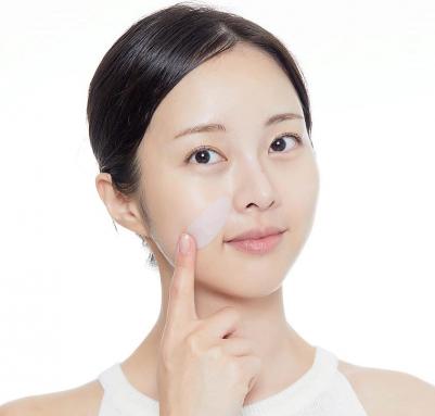 Vt Двухэтапная, гидрогелевая маска для лица с микроиглами и коллагеном Vita-Light Reedle Shot 100 Collagen Extract Mask – фото 12