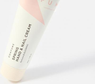 Парфюмированный крем для рук Spring perfume blooming hand & nail cream 50 г CONFUME – фото 4