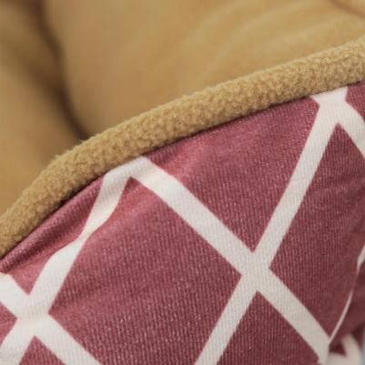 Лежанка для домашних животных Уютный уголок, красная, 56х46х15 см – фото 5