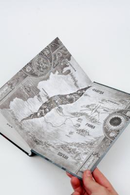 Ли Бардуго. Тень и кость 9785171052607 – фото 5