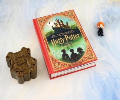 Rowling Joanne Katheline. Harry Potter and the Philosopher's Stone. MinaLima Edition – фото 1