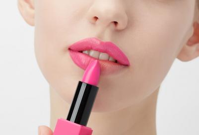 Makeup The Lipstick 371 Doll Pink Lipstick с витамином Е и маслом ши для питания губ Стойкая помада с матовым финишем и кремовой текстурой Веганский – фото 4