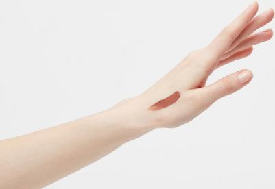 MAKEUP The No-Rules Cream 677 Нейтрально-коричневые жидкие румяна матовые с маслом сладкого миндаля Веганский продукт Не тестируется на животных – фото 7