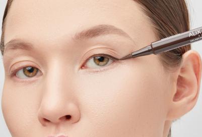 Подводка-фломастер для глаз Inkliner pencil 1.1 мл – фото 3