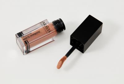 Тени для век жидкие матовые Matte Hypnotic, оттенок бежевый нюд, 101 dysty nude, 5мл – фото 5