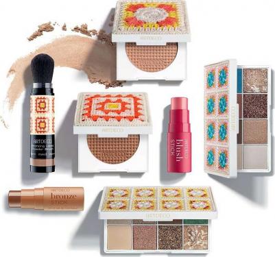 Бронзирующая пудра для лица Bronzing Powder limited edition 9 г – фото 9