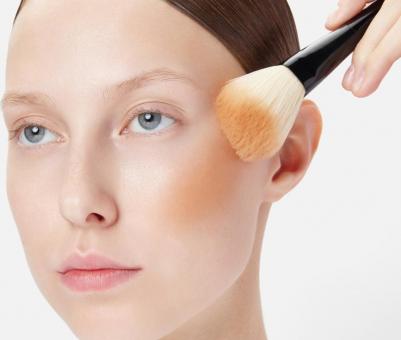 Бронзирующая пудра для лица Bronzing Powder limited edition 9 г – фото 10