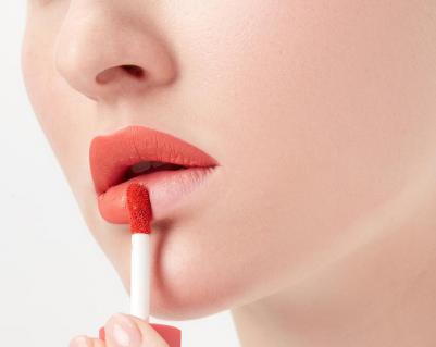 Жидкие румяна и помада для лица и губ 2 в 1 Hypnotize Liquid Lip & Cheek 3.5 мл 8059386531990 – фото 3