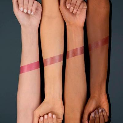 Бальзам для губ Lippenbalsam Dark Ruby Glow 010 Fiery Temptation, 3,5 g – фото 7