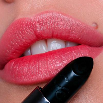 Бальзам для губ Lippenbalsam Dark Ruby Glow 010 Fiery Temptation, 3,5 g – фото 11
