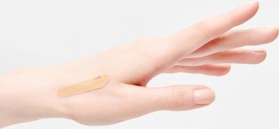 Instant Bright Serum консилер No. 032n Nude Moisturizing – фото 8