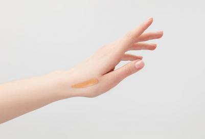 Корректор для области вокруг глаз `` Instant Awake, тон 020 Warm nude – фото 9