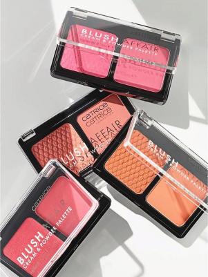 Палетка румян Blush Affair Cream & Powder Palette, 010 Stunning Strawberry – фото 15