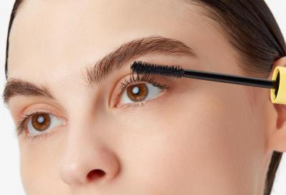 Тушь с эффектом накладных ресниц FAKE IT Volume & False Lash Mascara Deep Black 11 мл – фото 4