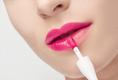 Lip Locker Strawberry & Cream - Жидкий тинт со стойким пигментом, Розовый, клубника и крем, 7 гр – фото 8