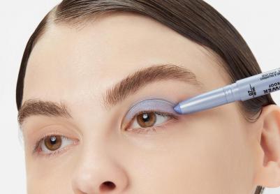 Тени-карандаш стойкие 24 Ore Color Power Eyeshadow т.07 Светло-голубой – фото 6