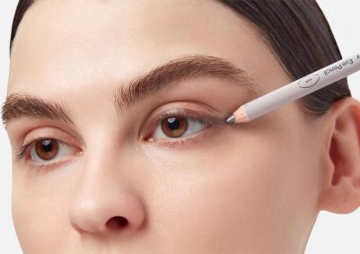 Карандаш для глаз мягкий On The Way 04 жемчужно-серый – фото 1