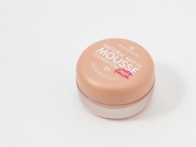 Матирующий тональный мусс Natural Matte Mousse 01 Matt Sand – фото 13