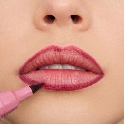 Подводка для губ Lipliner Line n' Stain Tattoo 01 Everyone's Nude-Pink, 2,5 ml – фото 6