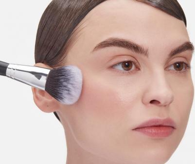 Румяна и хайлайтер 2 в 1 xmas KiSSES blush & highlighter duo – фото 7