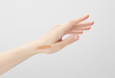 Тональная основа мусс Natural Matte Mousse Foundation, 02 – фото 5