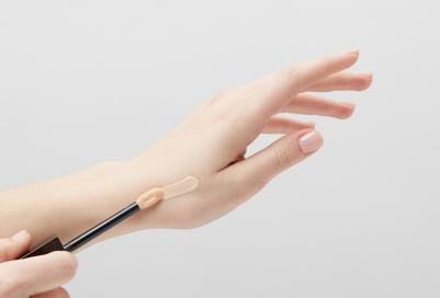 Ухаживающий консилер для лица PRISME LIBRE SKIN-CARING CONCEALER 11 мл 3274872446083 – фото 5